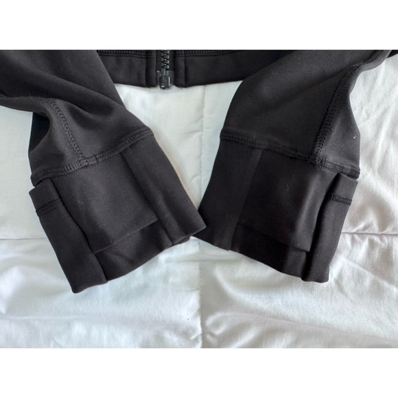 New Size 12 Lululemon Nulu Cropped Define Jacket Black Thumbholes Full Zip $138 - Picture 12 of 15